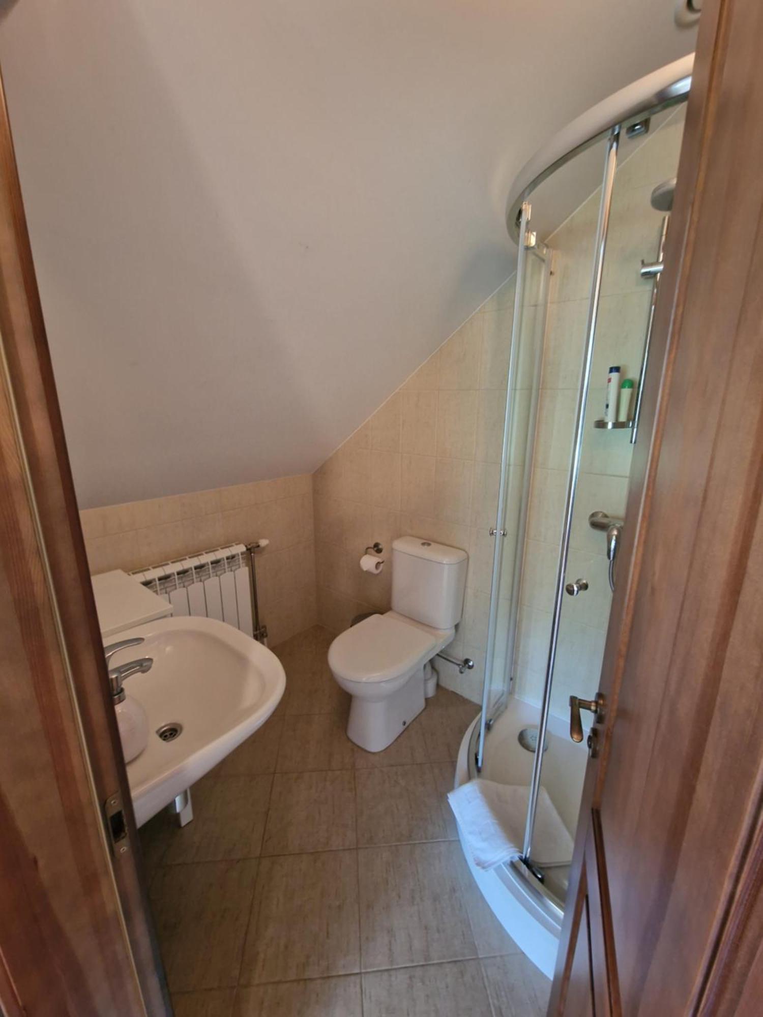 Roksala Guest House Taruciai ภายนอก รูปภาพ